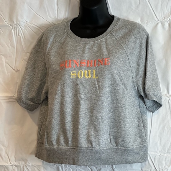 Old Navy “Sunshine Soul” Short Sleeve Sweat Shirt Small - Picture 2 of 13